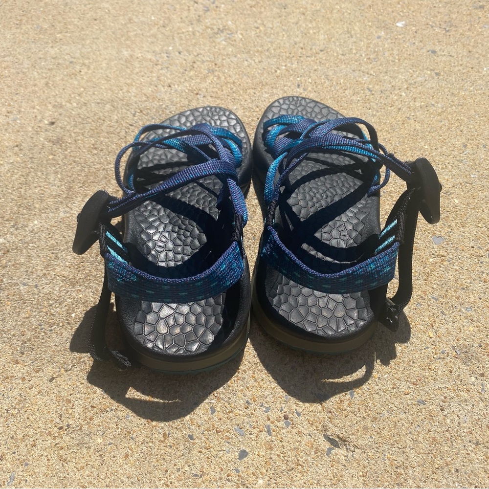 Lot of 2 Chaco Choco’s Sandals one Blue and one Orange - Picture 2 of 11
